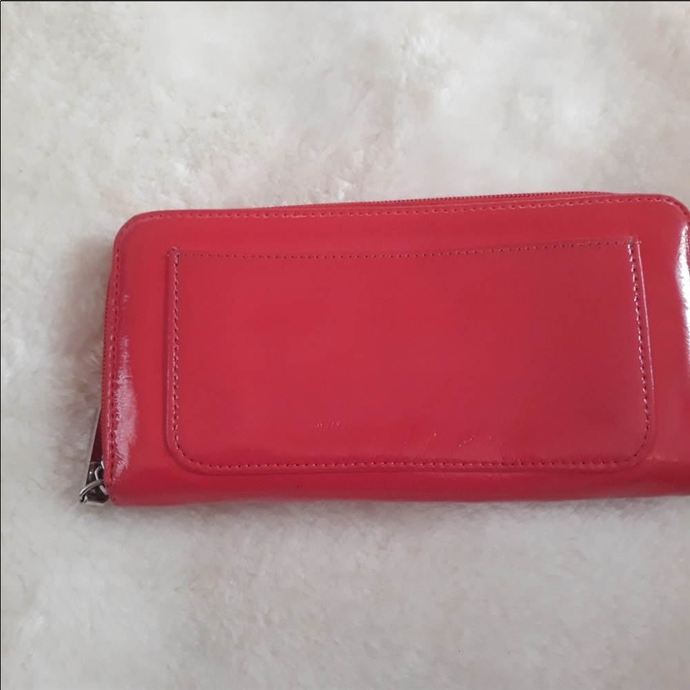 HOBO Int'l coral wallet